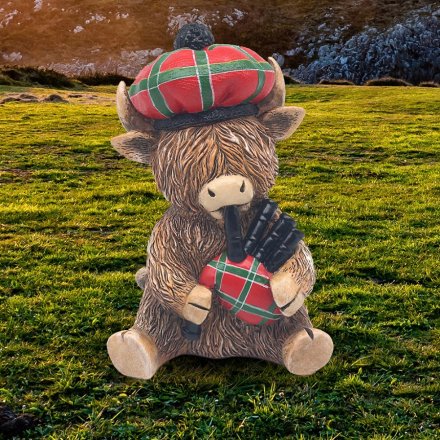 Highland Cow Pipe Piper Ornament, 12cm