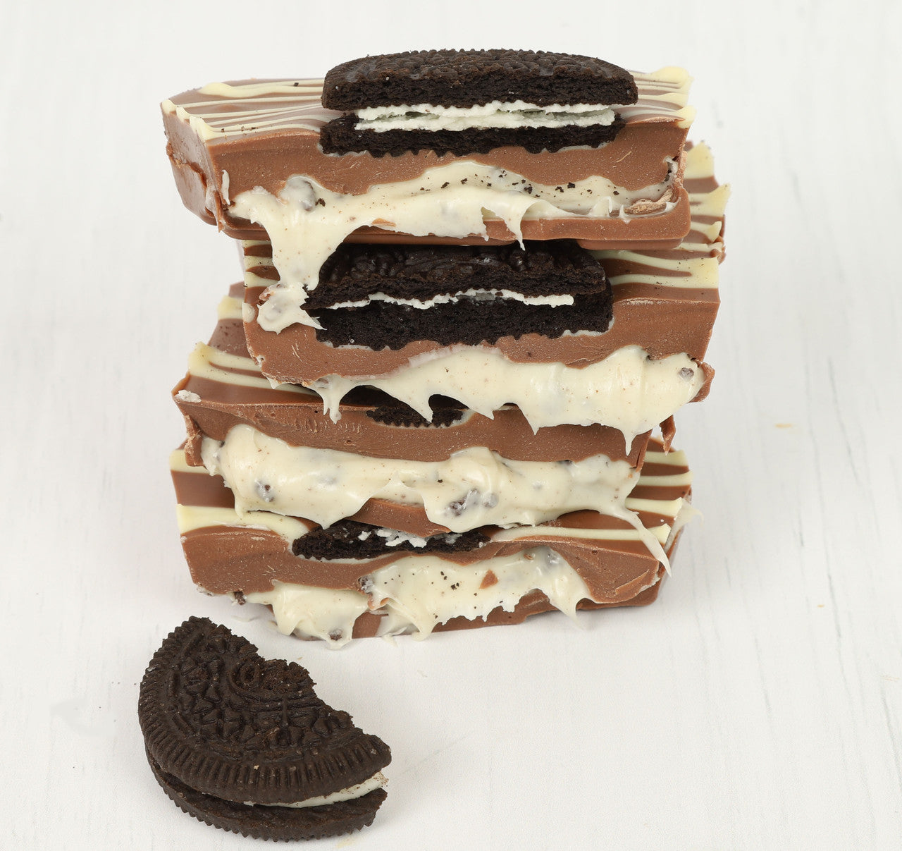 Oreo Cookies & Cream Milk Chocolate Slab