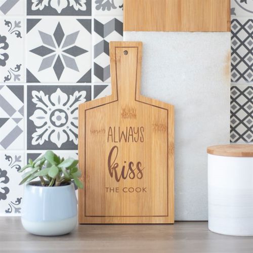 KISS THE COOK BAMBOO SERVING BOARD