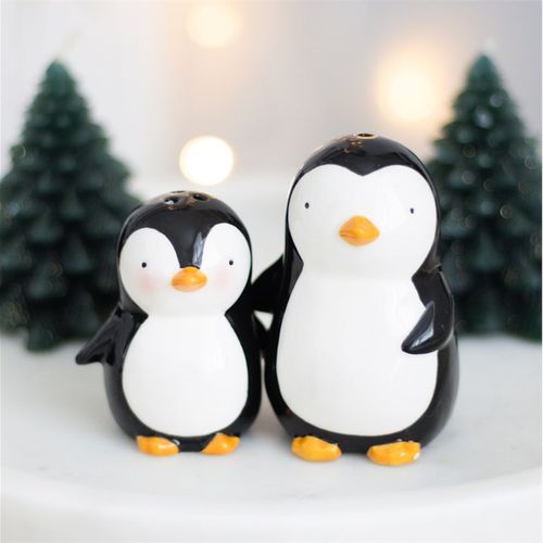 HUGGING PENGUINS SALT AND PEPPER SHAKERS