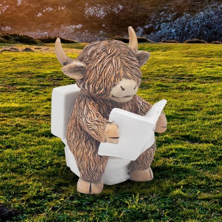 Highland Cow Reading Figure, 14cm