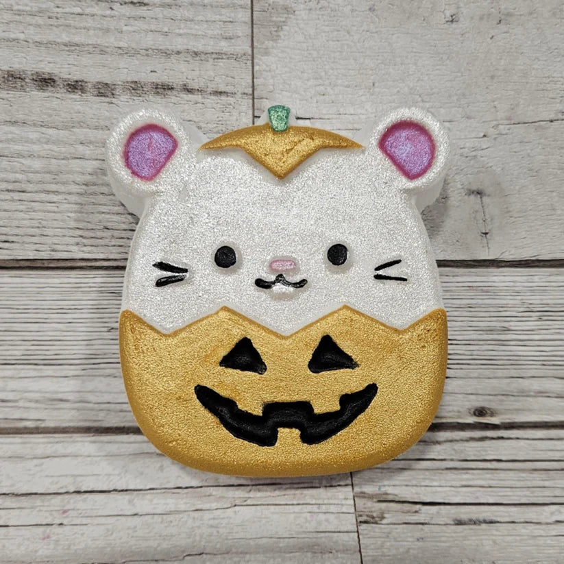 Squishy Halloween Mouse Bath Bomb